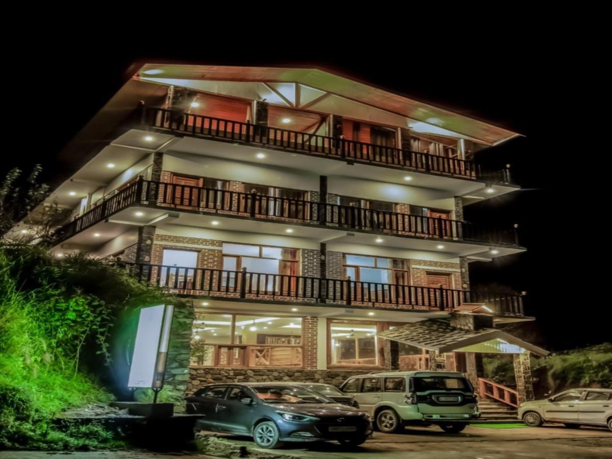 La Riqueza #mountain View # Near To Kodia Forest Jungle Saafari # 05 Mins From Adventure Activities Hotel Kanatal