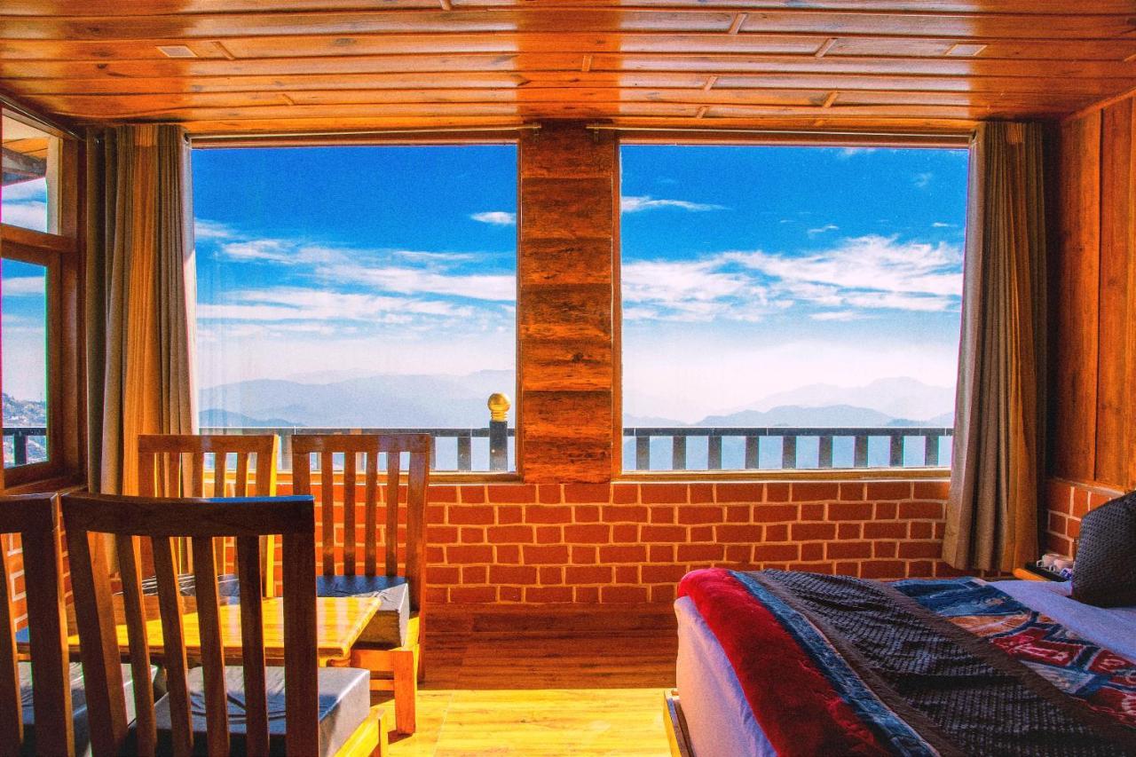 La Riqueza #mountain View # Near To Kodia Forest Jungle Saafari # 05 Mins From Adventure Activities 4*