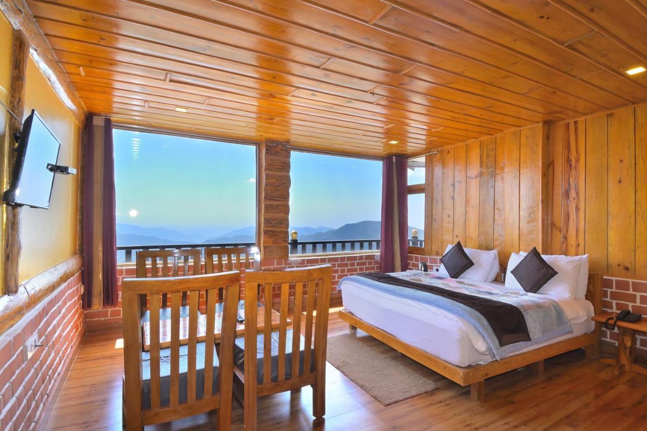 La Riqueza #mountain View # Near To Kodia Forest Jungle Saafari # 05 Mins From Adventure Activities